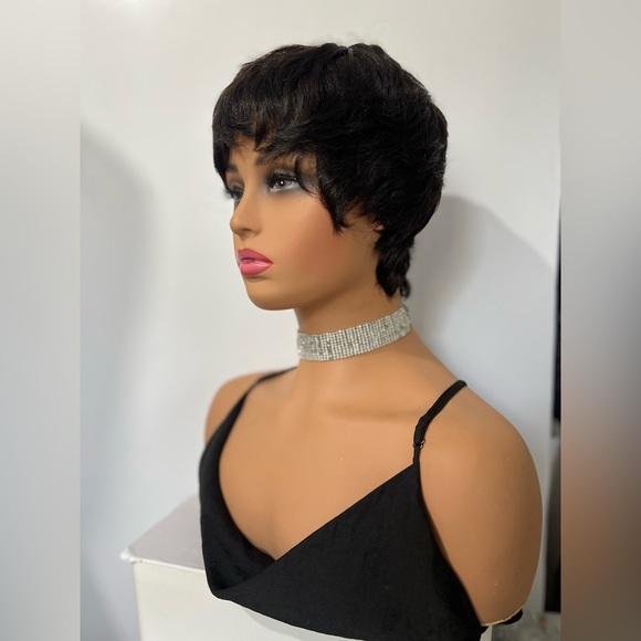 Pixie 100% Human hair Short Wig in Black color - Picture 5 of 7